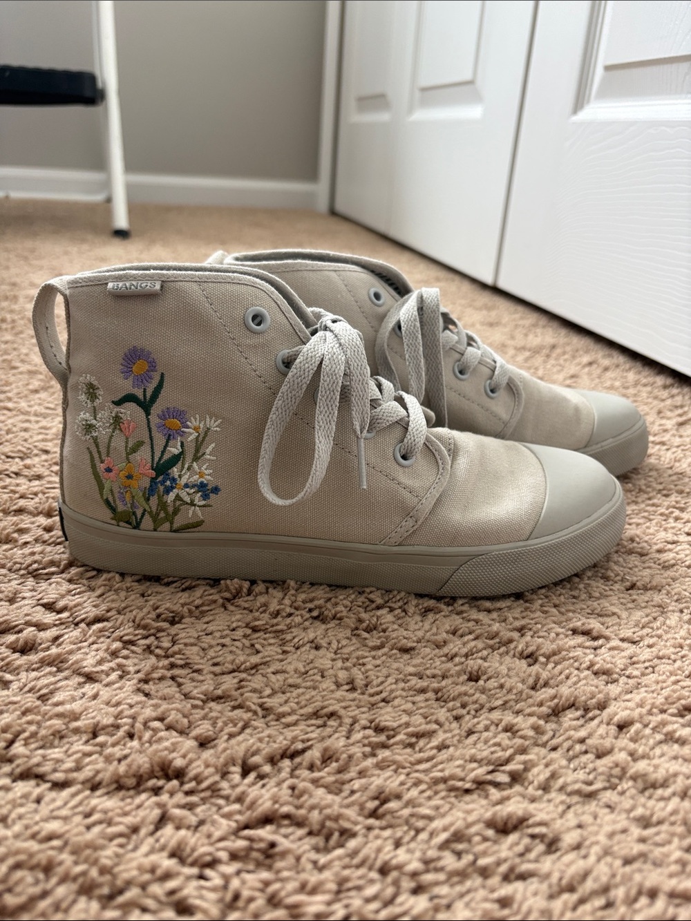 Bangs Women's Gray High-Top Canvas Sneakers with Embroidered Wildflowers